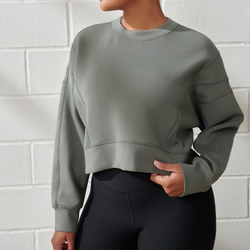 NWT Abercrombie YPB neoKNIT Mini Crew color sage, size L